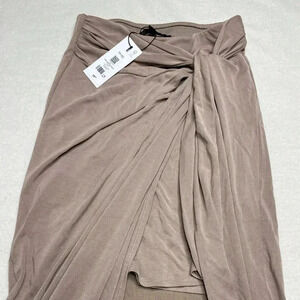 Like new dynamite  skirt